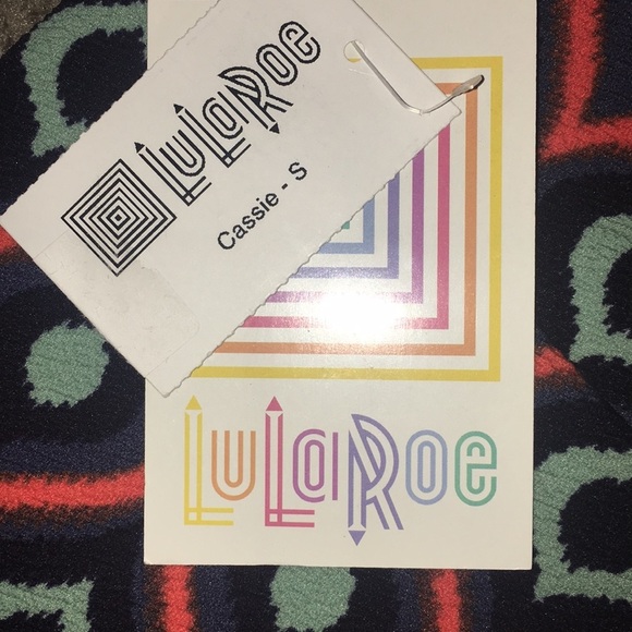 NWT Lularoe Cassie Pencil Skirt - Picture 2 of 2